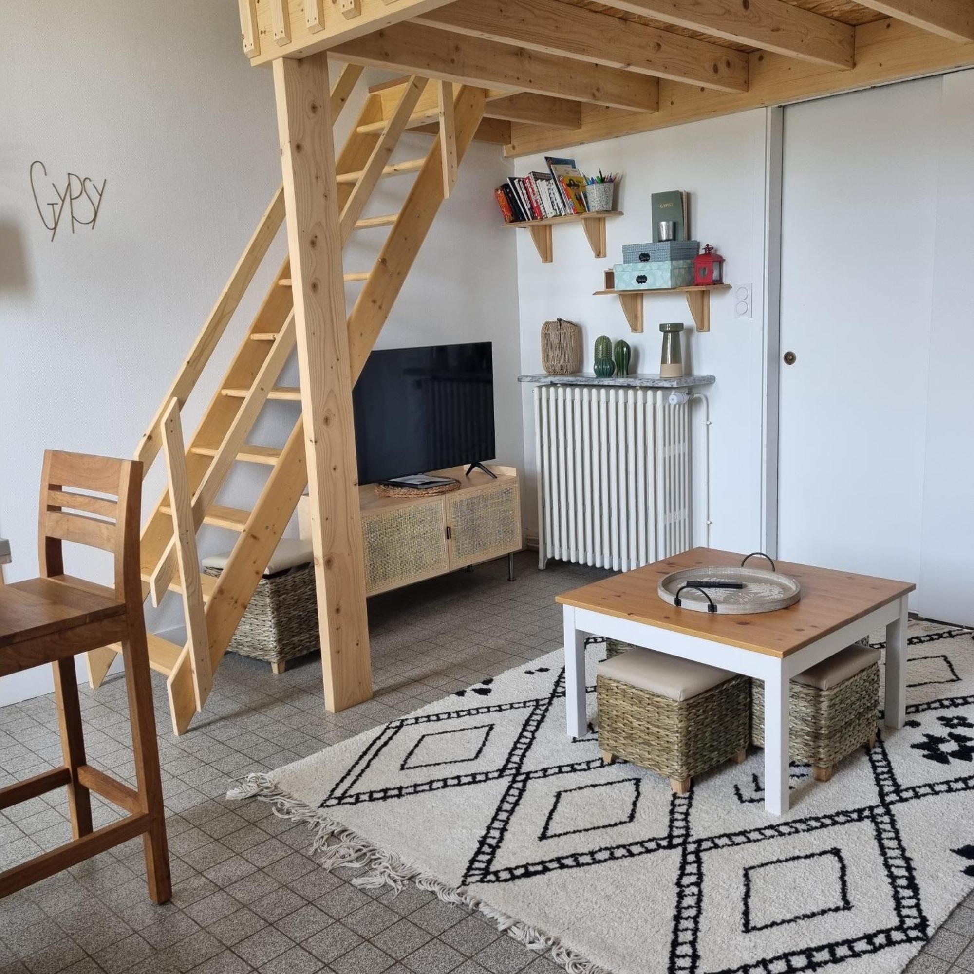 Studio Gypsy Villa Isigny-le-Buat Екстериор снимка